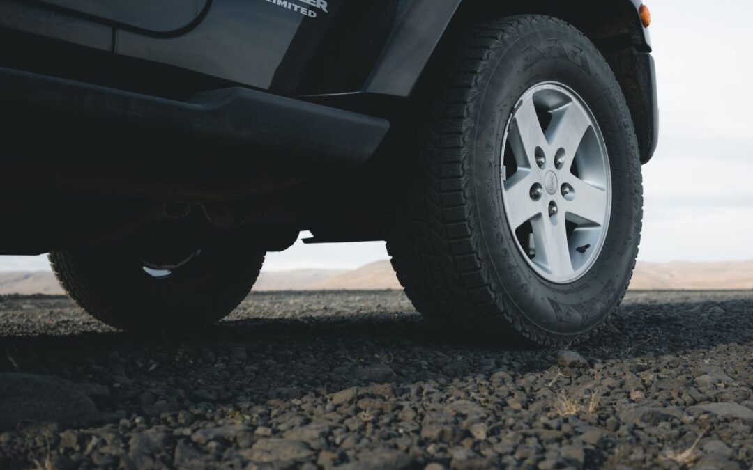 Wulkanizacja w trasie – Kiedy to możliwe, a kiedy trzeba holować auto?